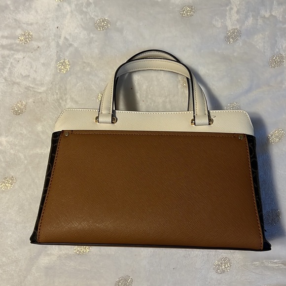 Calvin Klein Purse - Picture 4 of 4